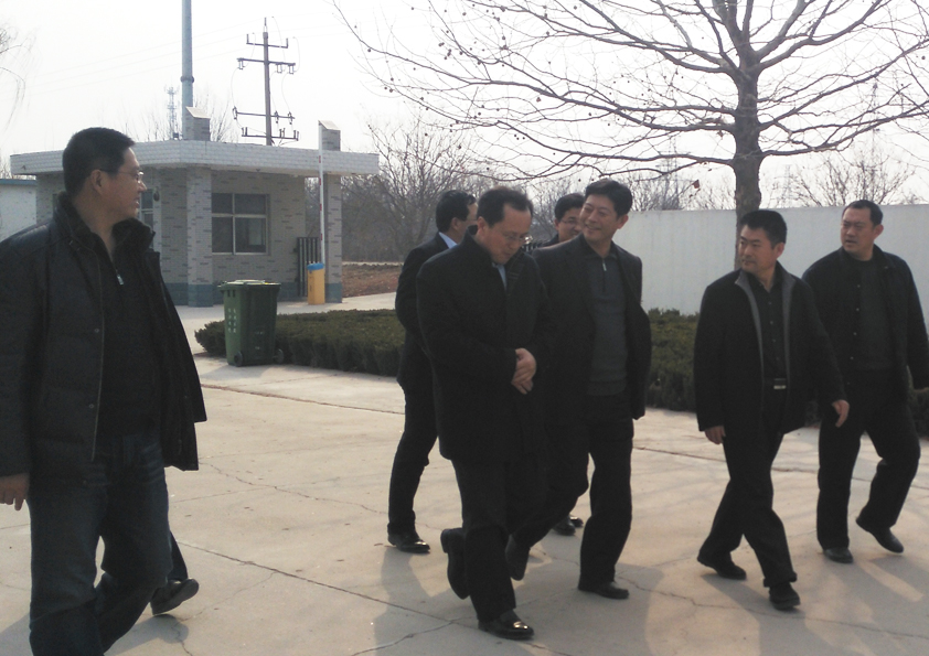 安丘市常務(wù)副市長張振城來安丘博陽機(jī)械進(jìn)行實地調(diào)研和指