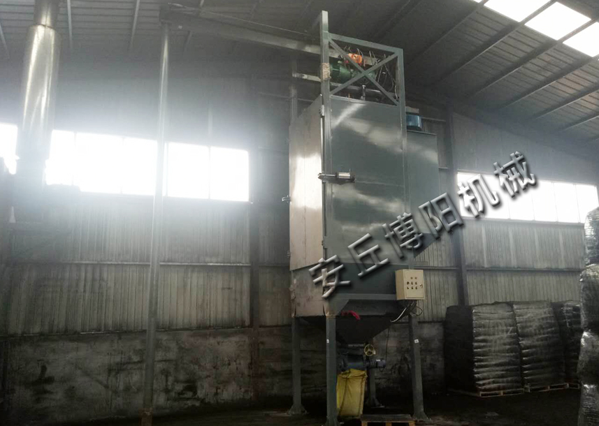 尿素自動(dòng)噸袋拆包機(jī)效果令人驚嘆！