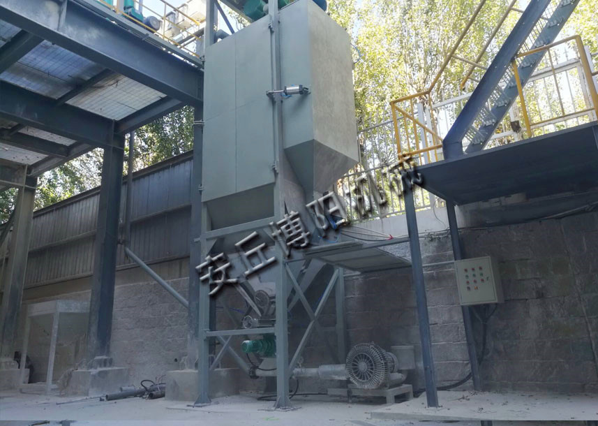 粉體噸袋拆包機(jī)為何能飽受化工廠(chǎng)家歡迎呢?