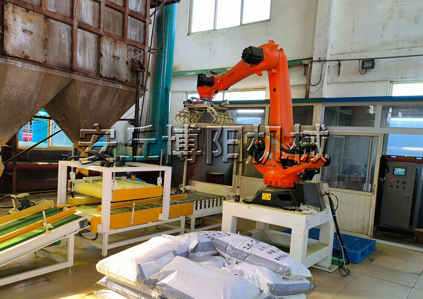 飼料原料全自動(dòng)碼垛機(jī) 自動(dòng)碼垛機(jī)的優(yōu)勢