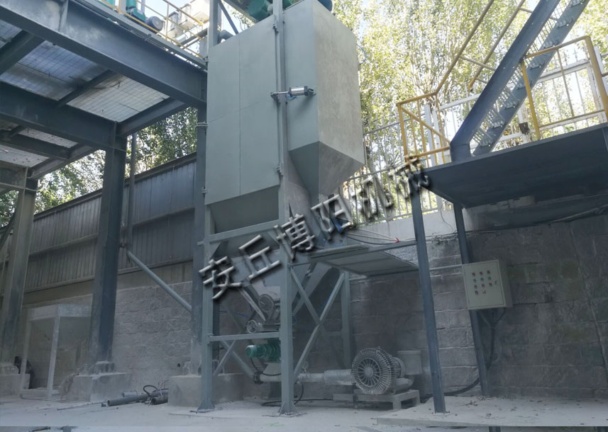 工業(yè)鹽噸袋拆包機為什么能均勻下料？