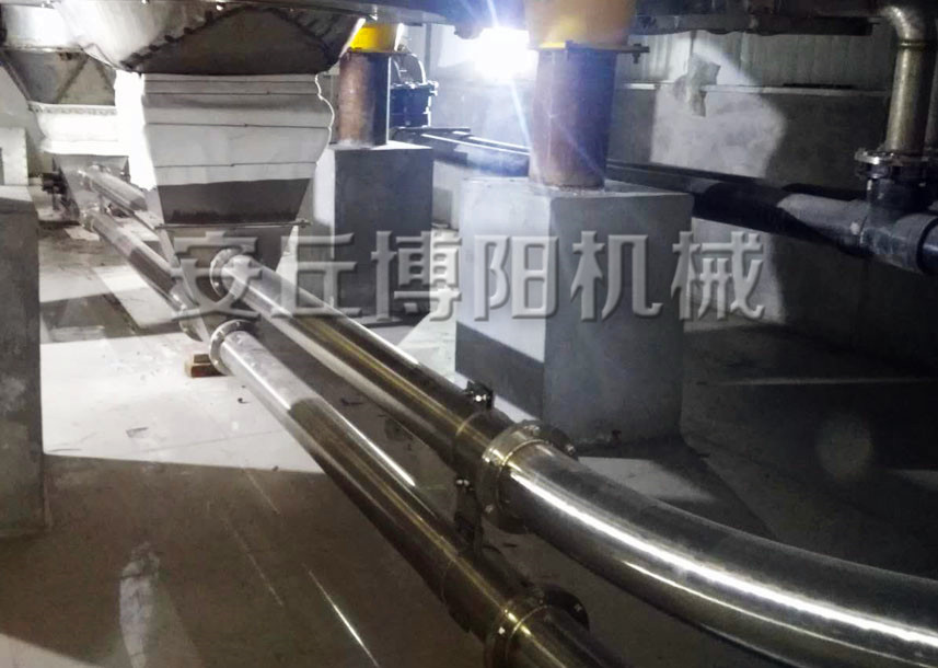 麩皮管鏈粉體輸送機(jī)在麩皮輸送中具有哪些獨(dú)特優(yōu)勢(shì)？