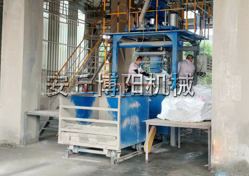 安丘博陽(yáng)機(jī)械重鈣粉噸袋包裝機(jī)技術(shù)特點(diǎn)你了解嗎？