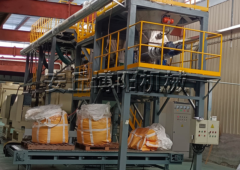 為什么越來(lái)越多的人選擇電石粉噸袋包裝機(jī)？