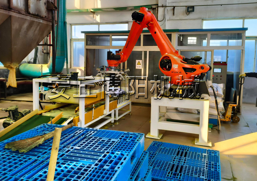 化工粉料自動(dòng)碼垛機(jī)器人的特點(diǎn)是什么？