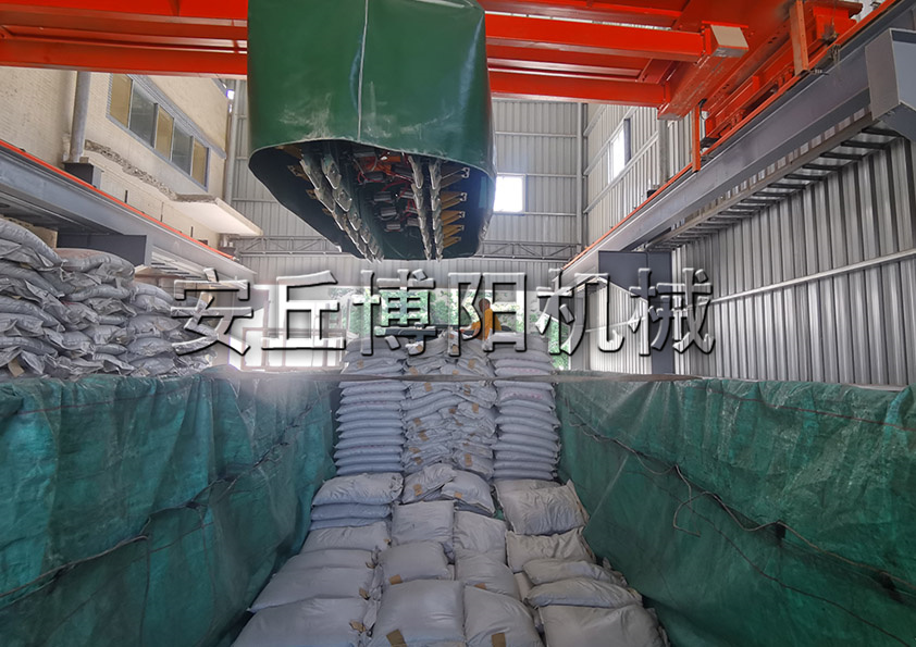 尿素顆粒自動(dòng)裝車機(jī)的優(yōu)勢(shì)和功能有哪些？