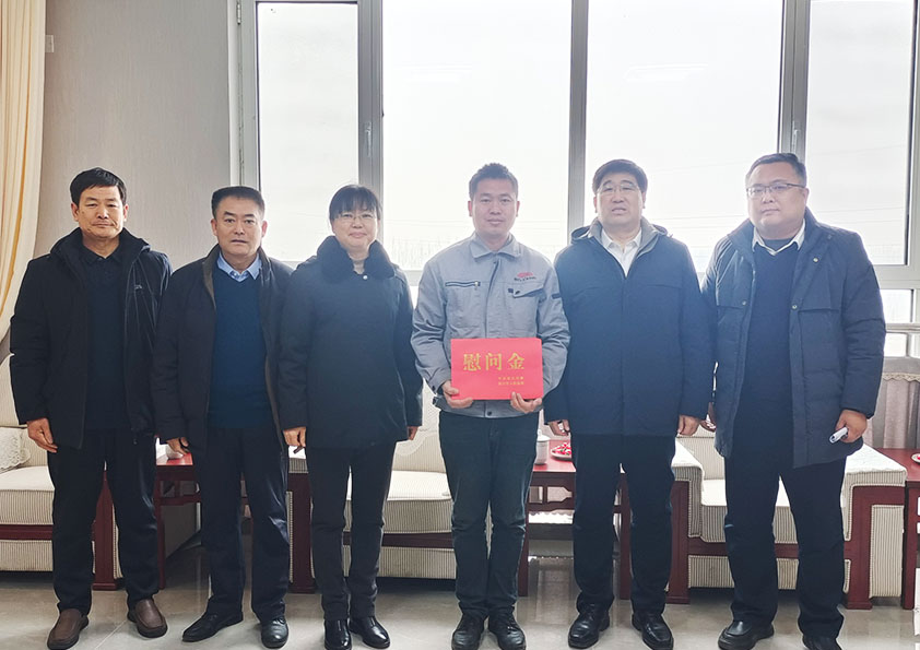 情暖春節(jié)，致敬勞模-----安丘市委領(lǐng)導(dǎo)到安丘博陽機械制造有限公司走訪慰問