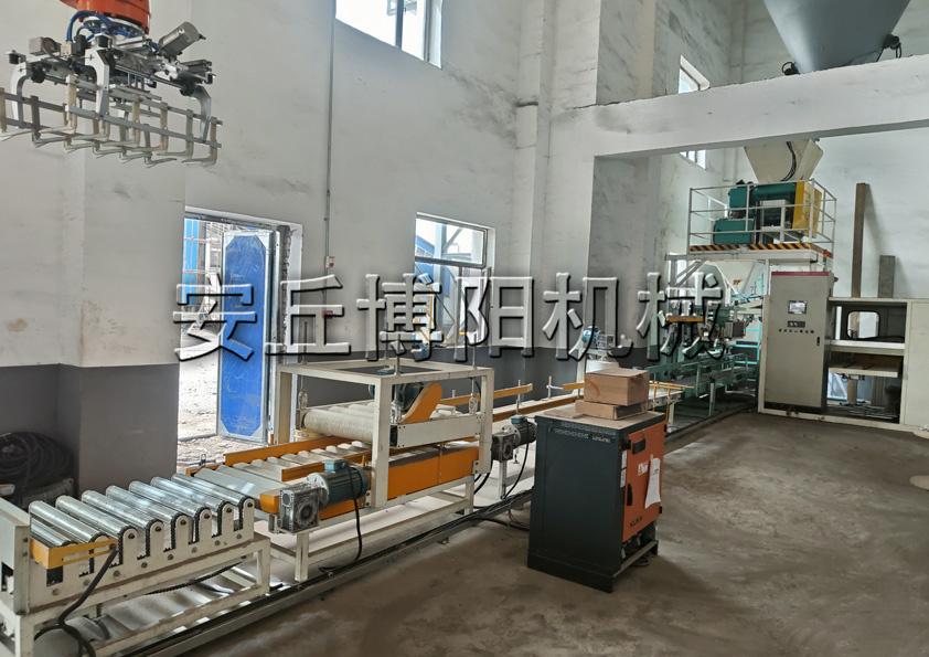 碳酸氫銨全自動包裝機有什么性能特點呢？