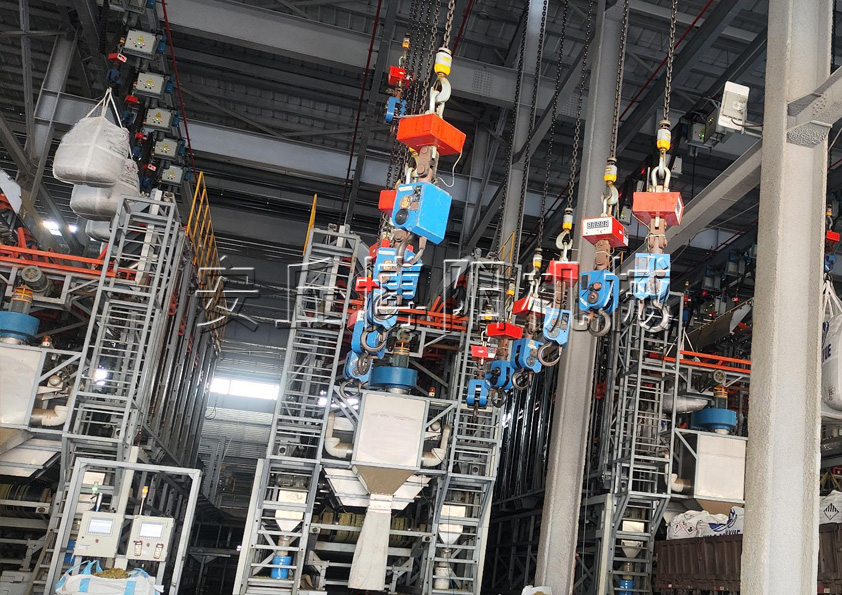 硫酸鎳全自動(dòng)噸袋拆包機(jī) 不落地全自動(dòng)噸袋拆袋機(jī)優(yōu)勢