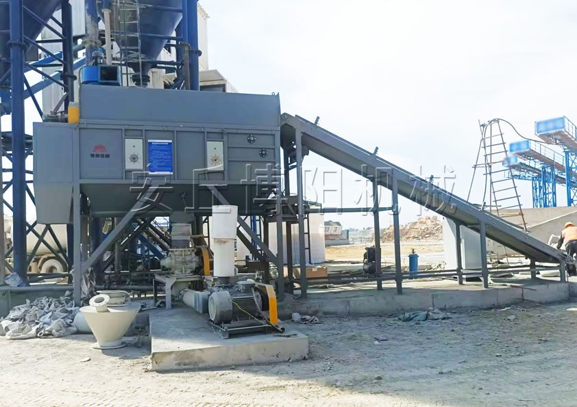 水泥自動拆包機如何助力企業(yè)無塵拆包作業(yè)？