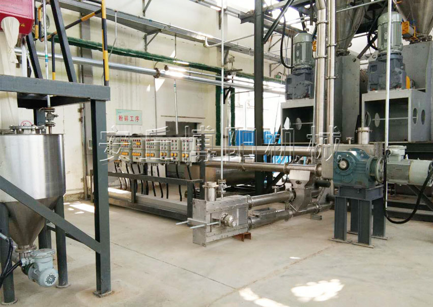 硫磺管鏈輸送機為什么特別適用于硫磺輸送作業(yè)?